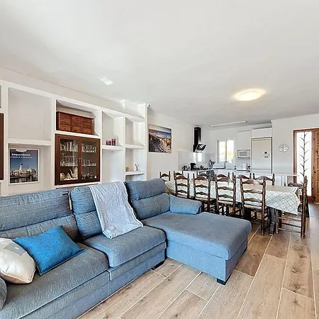 Peni 168a - Belle Maison Avec Piscine Nyaraló